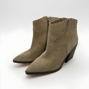 Vince Camuto Leather Booties beige women’s size 7.5 M side zipper closure